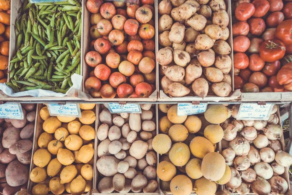 Avoiding yo-yo dieting, coming off a diet in stages