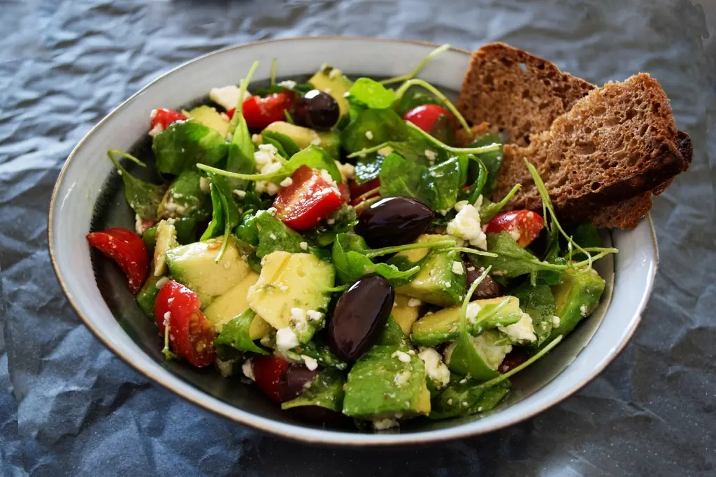 Losing belly fat after 40. Food, movement and sleep, the 3 levers that work together